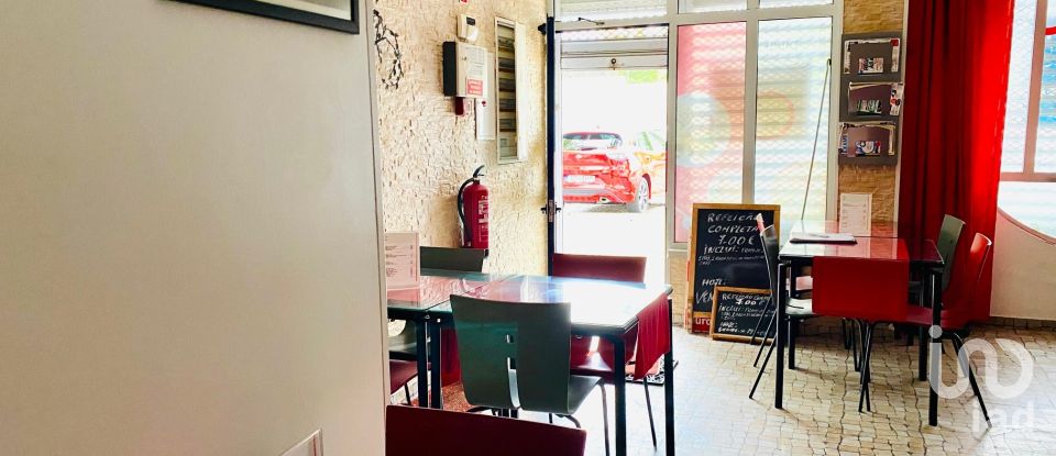 Brasserie-type bar in Quinta do Anjo of 70 m²