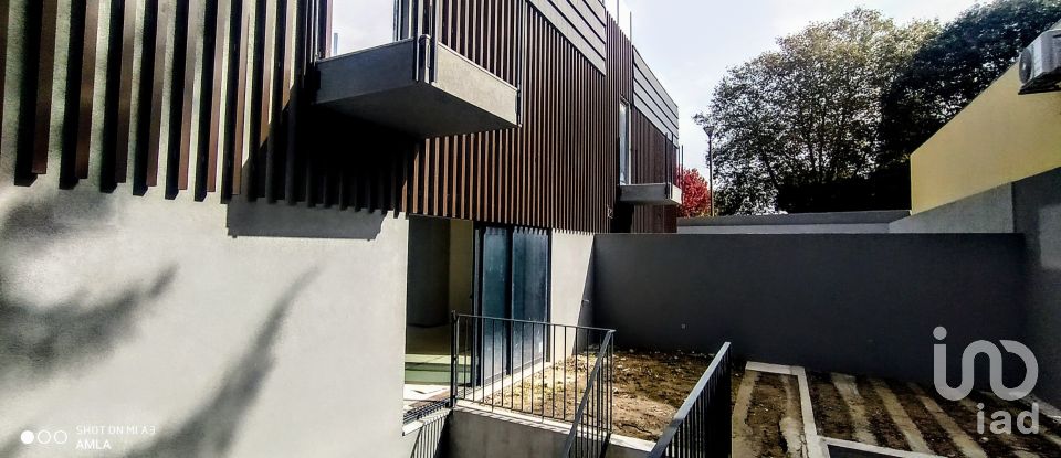 Casa / Villa T3 em Ramalde de 369 m²