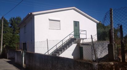House/villa T0 in Vila Cortês da Serra of 128 sq m