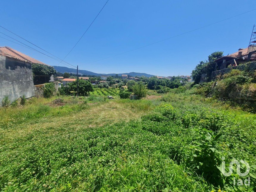 Terreno em Cardielos e Serreleis de 684 m²