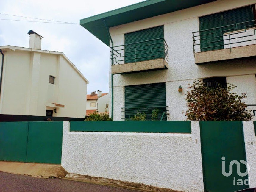 Casa / Villa T3 em Custóias, Leça do Balio e Guifões de 241 m²