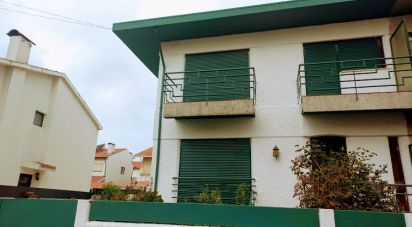 House T3 in Custóias, Leça do Balio e Guifões of 241 m²