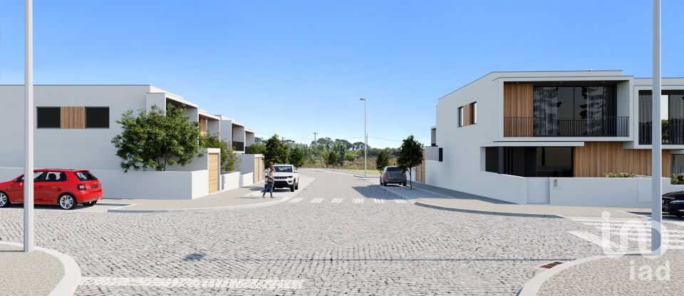 House T3 in Vila Chã of 220 m²