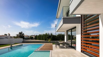 Casa / Villa T4 em Estômbar e Parchal de 201 m²