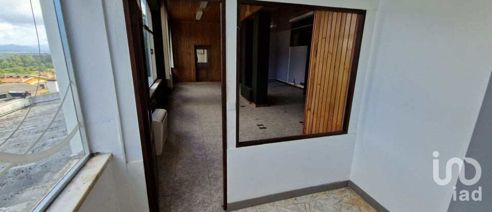 Murs commerciaux à Anha de 1 843 m²