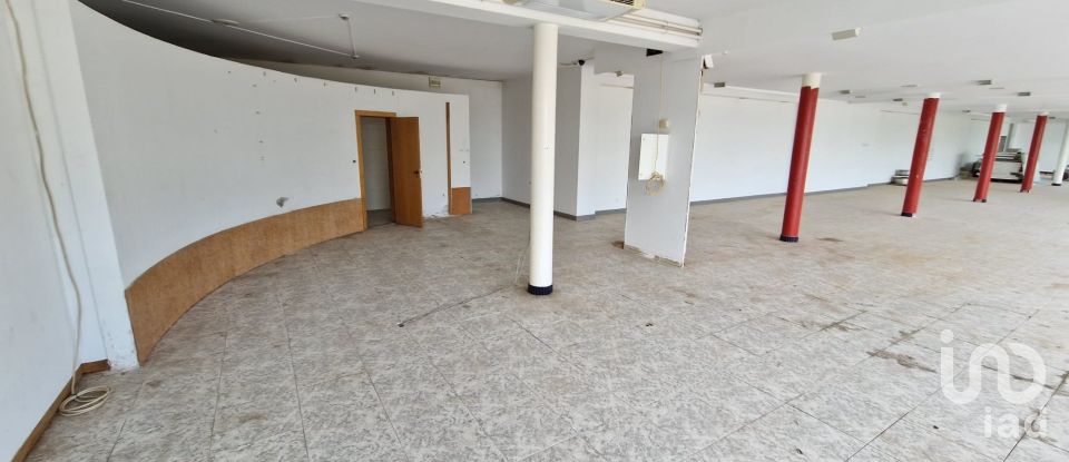 Murs commerciaux à Anha de 1 843 m²