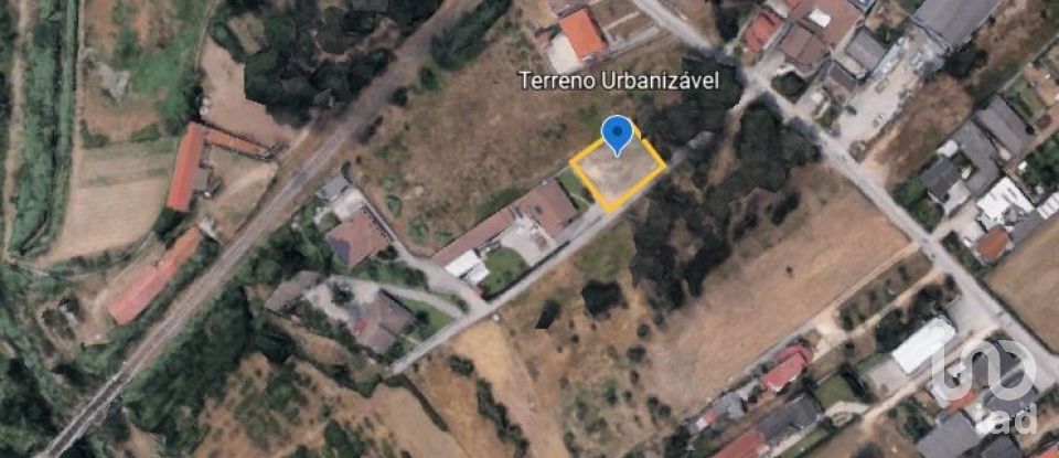 Terreno urbano em Regueira de Pontes de 600 m²