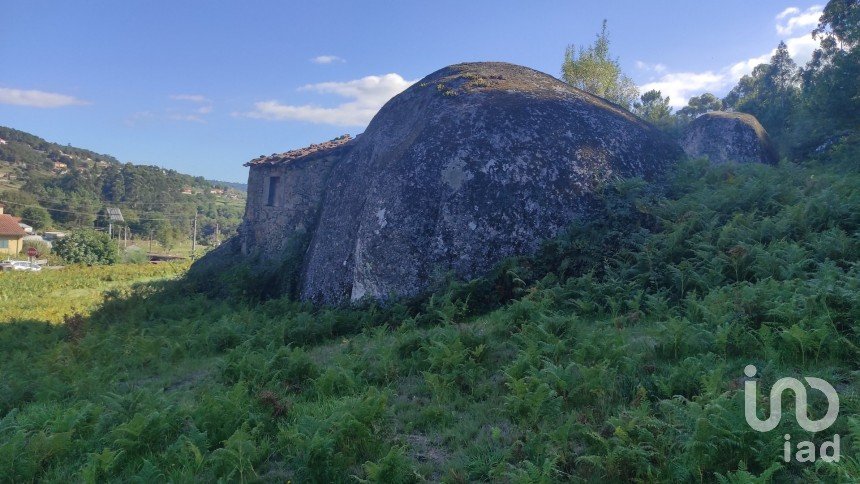 Maison T0 à Padornelo de 104 m²