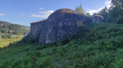 Maison T0 à Padornelo de 104 m²