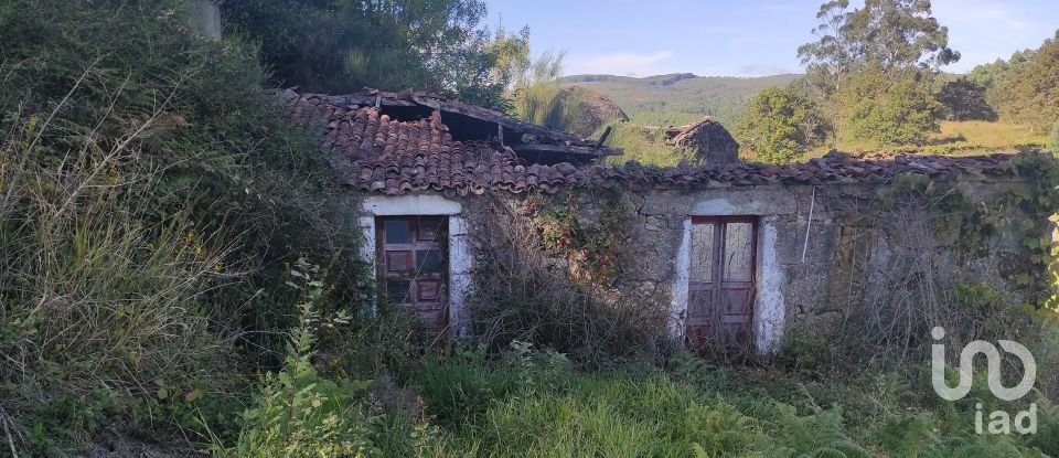 Maison T0 à Padornelo de 104 m²