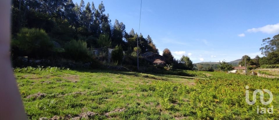 Maison T0 à Padornelo de 104 m²