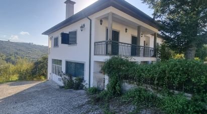 Maison T5 à Santos Evos de 374 m²