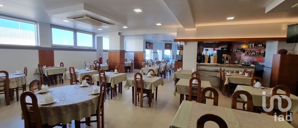 Restaurant in Silveira of 252 m²