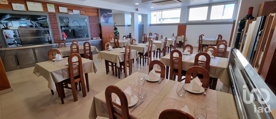 Restaurant in Silveira of 252 m²