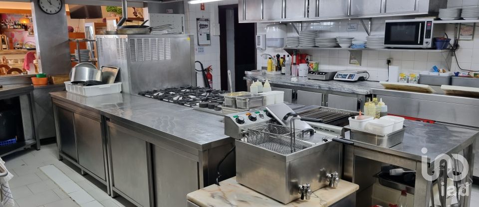 Restaurant in Silveira of 252 m²