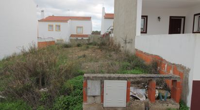 Terrain à bâtir à Nossa Senhora da Conceição e São Bartolomeu de 211 m²