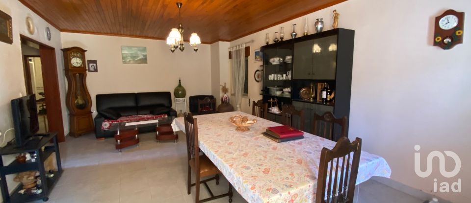 Casa de aldeia T5 em Sobreira Formosa e Alvito da Beira de 170 m²