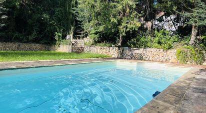 House T3 in Romeira e Várzea of 230 m²