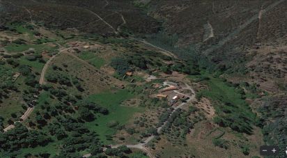 Terrain à Espinhal de 730 m²