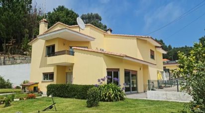 Maison T5 à Areosa de 452 m²