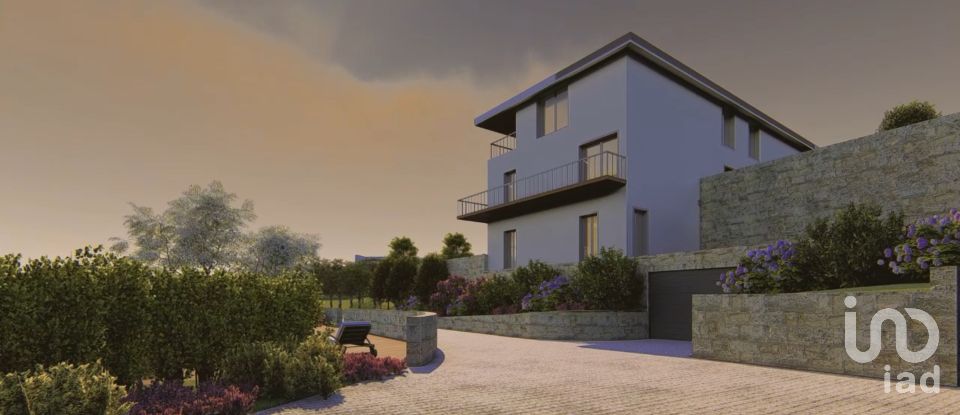 Building land in Oliveira do Douro of 19,695 m²