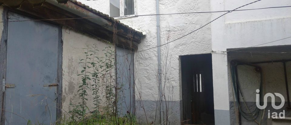 Maison de village T3 à Maçainhas de 188 m²