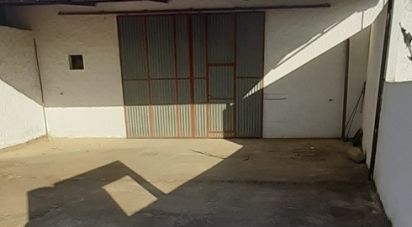Parking/garage/box à Brinches de 98 m²