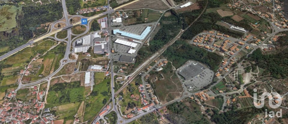 Espaço Comercial em Anha de 1 408 m²