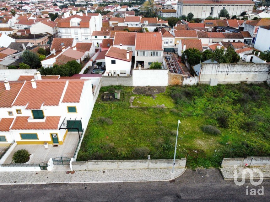 Land in Alpiarça of 276 m²