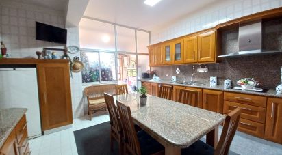 Apartment T4 in Barcelos, Vila Boa e Vila Frescainha (São Martinho e São Pedro) of 205 m²