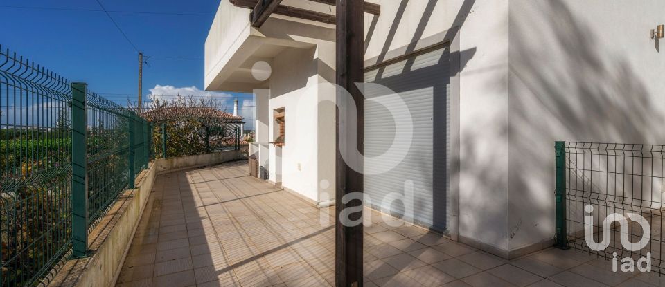 House T3 in Quarteira of 158 m²