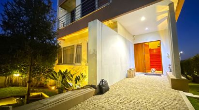 House T3 in Nogueira e silva escura of 306 m²