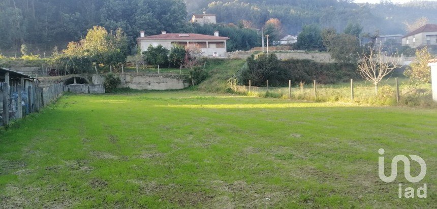 Land in Refóios do Lima of 1,217 m²