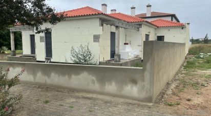 Maison T3 à Meia Via de 197 m²