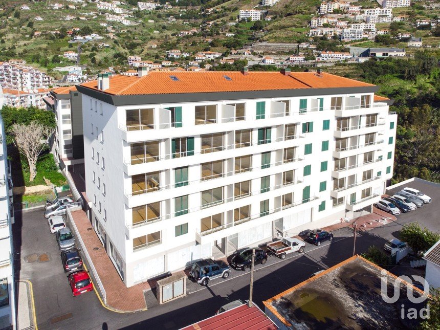 Apartment T2 in Caniço of 118 m²
