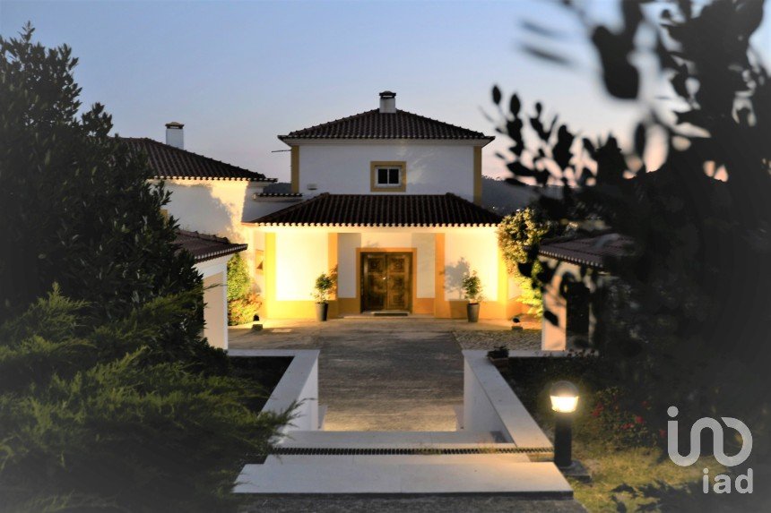 Casa / Villa T6 em Enxara do Bispo, Gradil e Vila Franca do Rosário de 728 m²