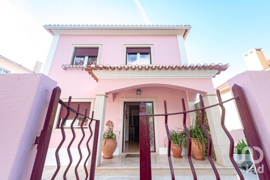 House T5 in Ericeira of 270 m²