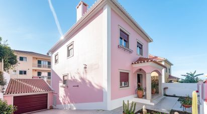 Maison T5 à Ericeira de 270 m²