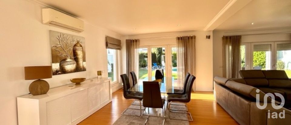 Maison T4 à Porches de 497 m²