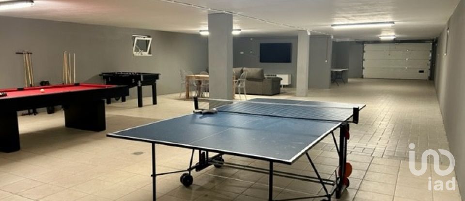 Maison T4 à Porches de 497 m²