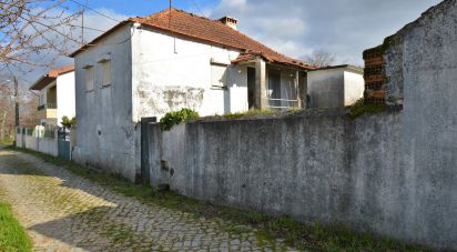 Maison T2 à Espinhal de 180 m²