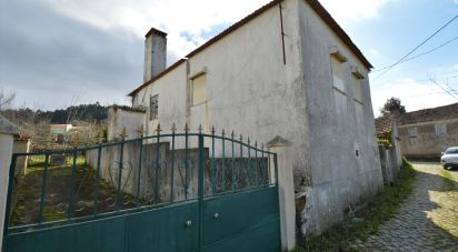 Maison T2 à Espinhal de 180 m²