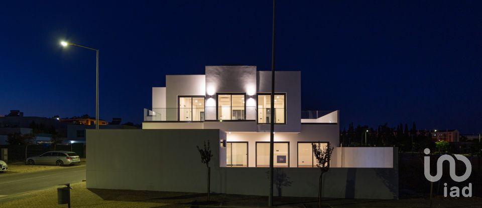 Maison T3 à Tavira (Santa Maria e Santiago) de 275 m²