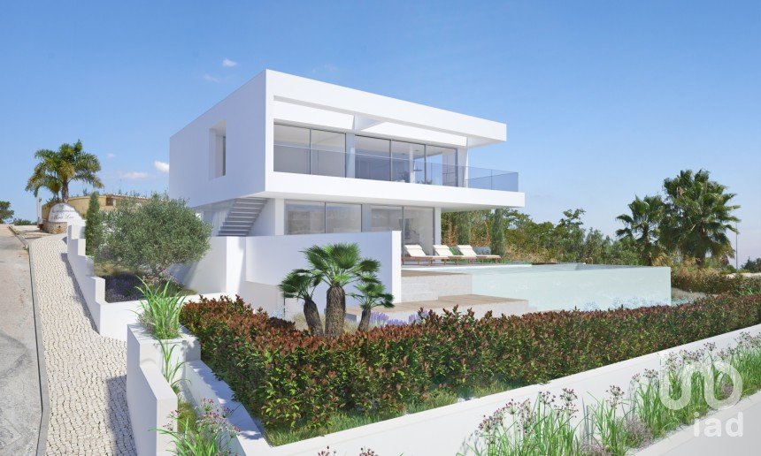 House T3 in Luz of 245 m²