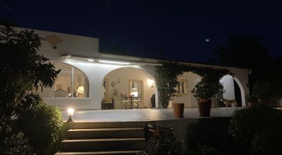 Maison T4 à Luz de Tavira e Santo Estêvão de 226 m²