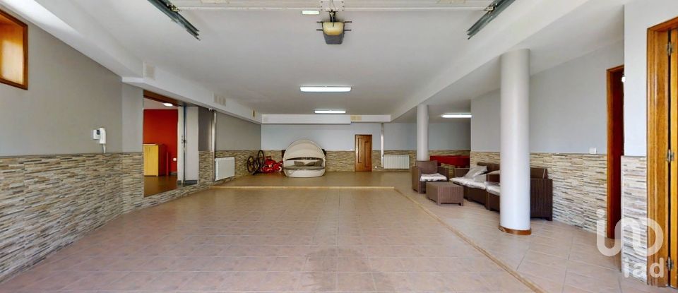 Estate T4 in Fânzeres e São Pedro da Cova of 502 m²