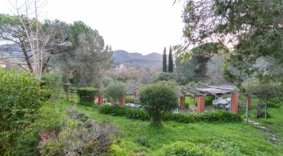 House T4 in Azeitão (São Lourenço e São Simão) of 190 m²