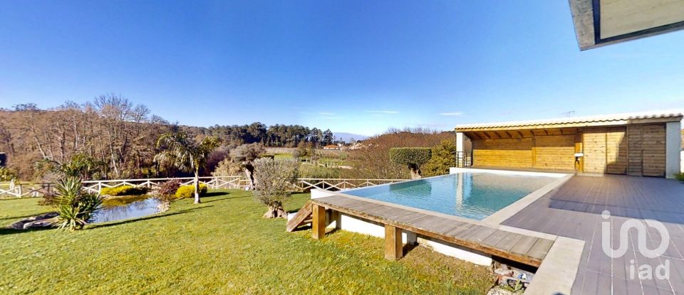 House T4 in Longos Vales of 357 m²