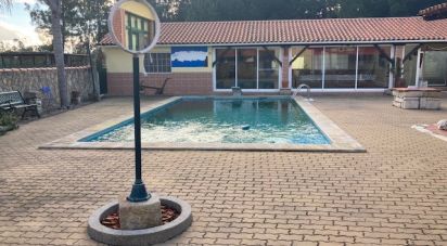 Maison rustique T4 à Salvaterra de Magos e Foros de Salvaterra de 265 m²