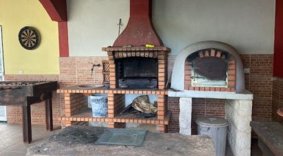 Maison rustique T4 à Salvaterra de Magos e Foros de Salvaterra de 265 m²